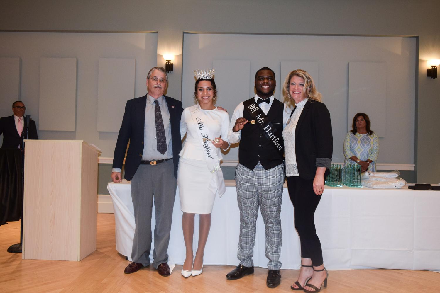 Mr. and Miss Hartford with the Mayor of Hartford