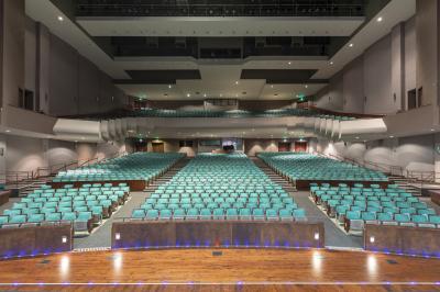 1,559-seat Mainstage Theatre
