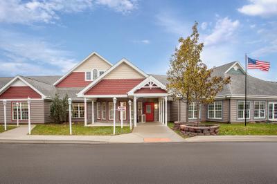 Caretel Inns St. Joseph Main Entrance