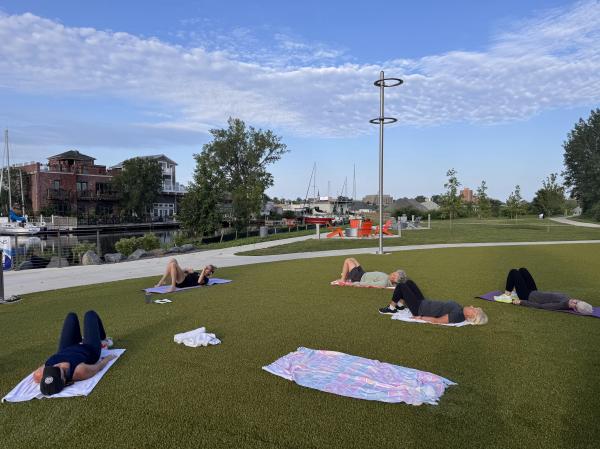 Image of workout class at Canal Commons.