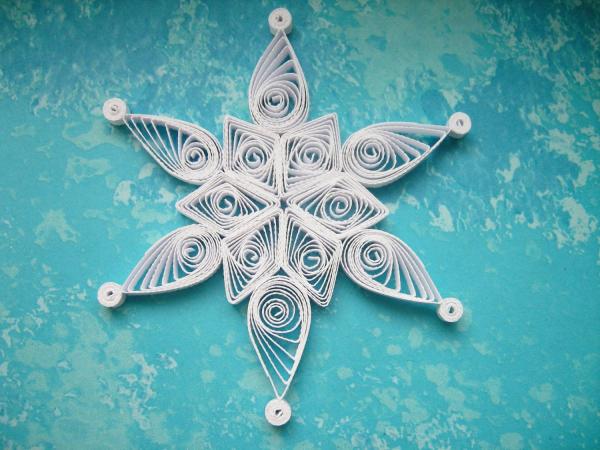 snowflake quilling